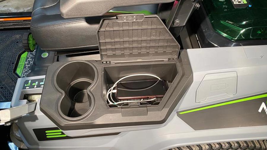 tondeuse autoportée sur batterie Z6 Zéro Turn EGO tondeuse autoportée sur batterie Z6 Zéro Turn EGO